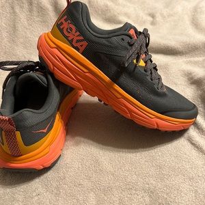 HOKA Challenger 8.5